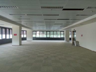 新疆廣匯石油（合生財富廣場）施工現(xiàn)場